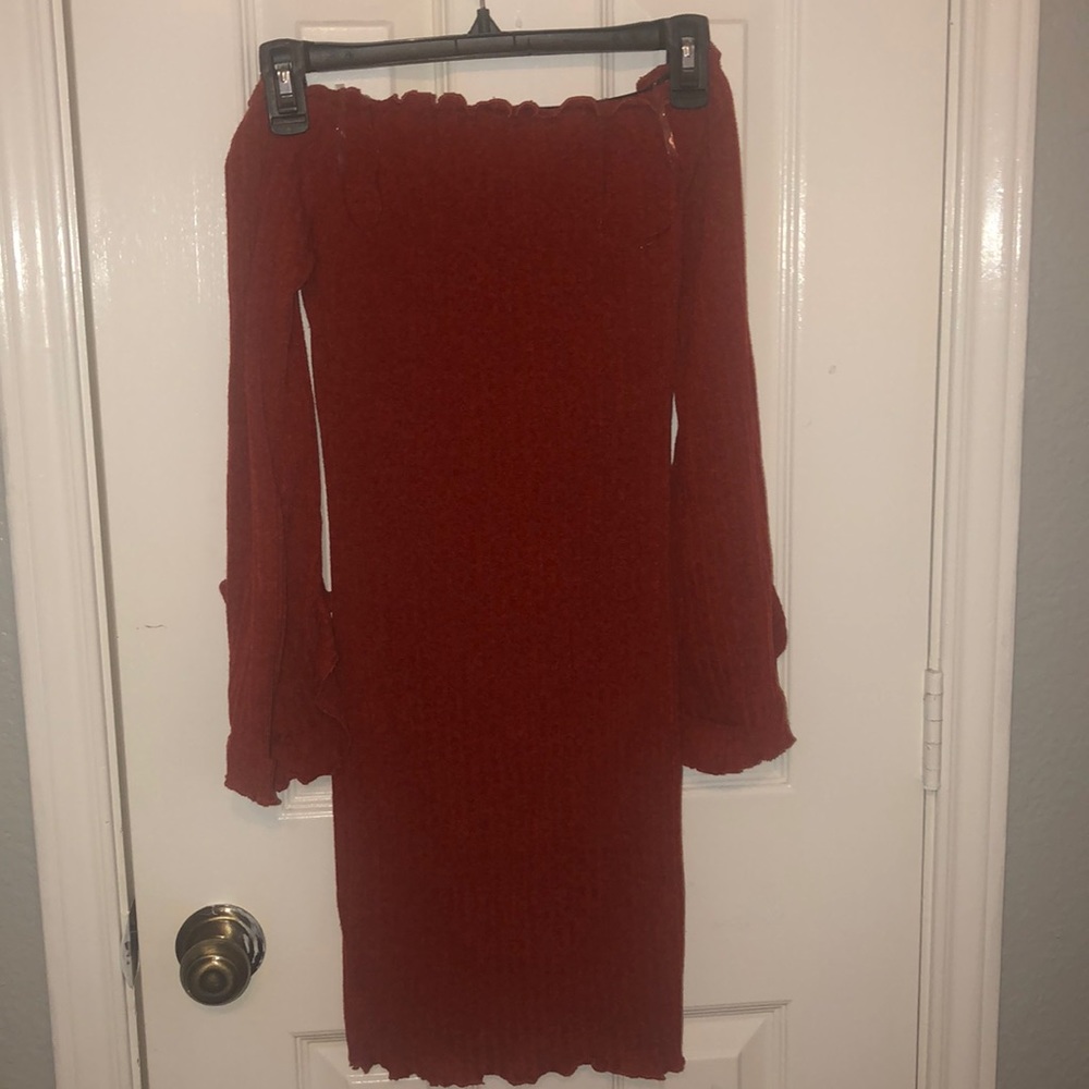 Dress - Picture 2 of 2